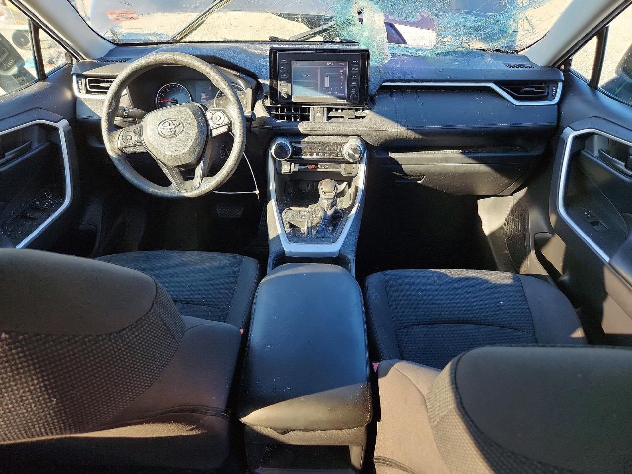 2020 Toyota Rav4 Le - zdjęcie 8