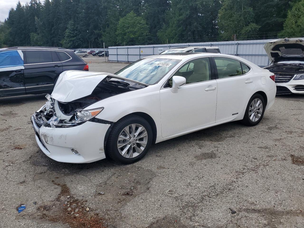 2015 Lexus Es 300H - zdjęcie główne