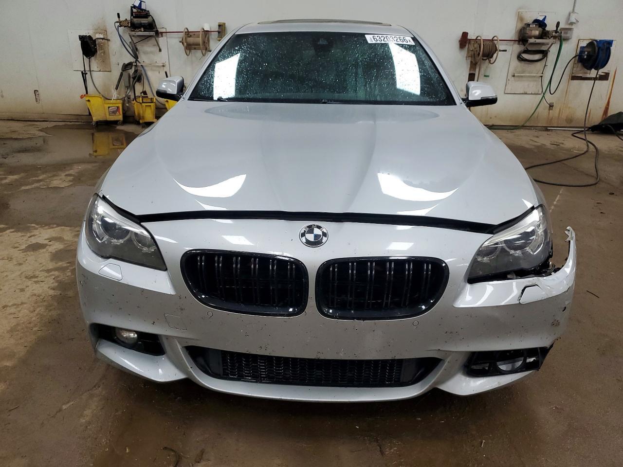 2016 BMW 535 Xi - zdjęcie 5