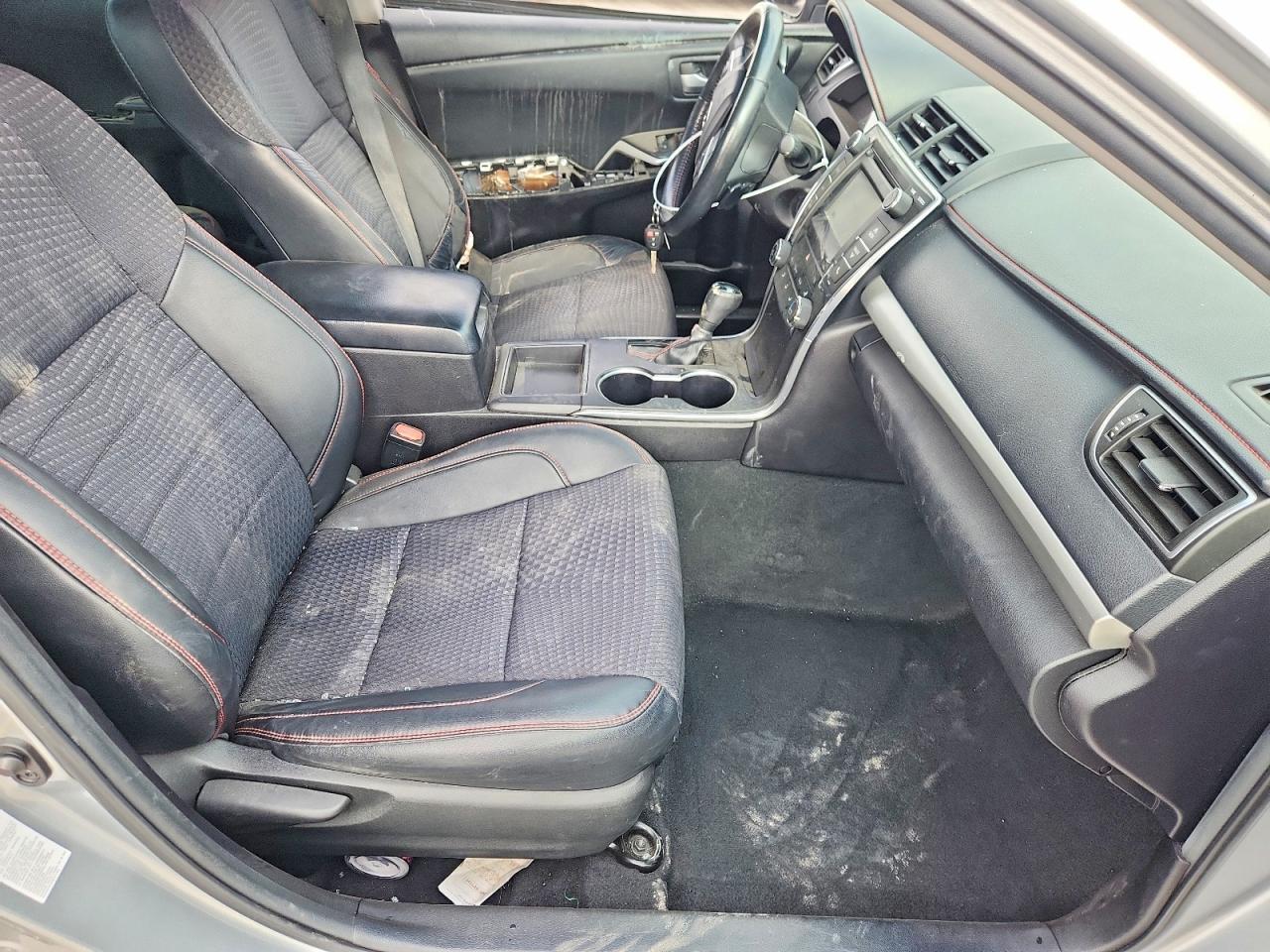 2015 Toyota Camry Se - zdjęcie 7