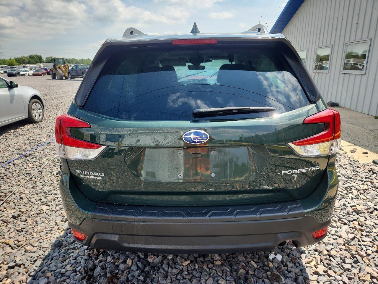 2023 Subaru Forester Premium - zdjęcie 6