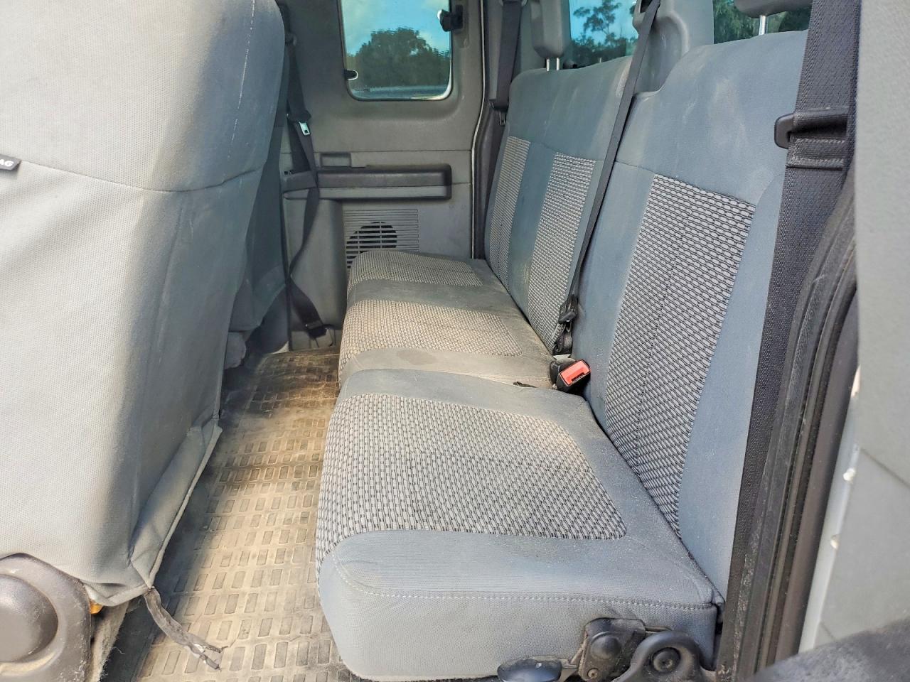 2013 Ford F350 Super Duty - zdjęcie 10