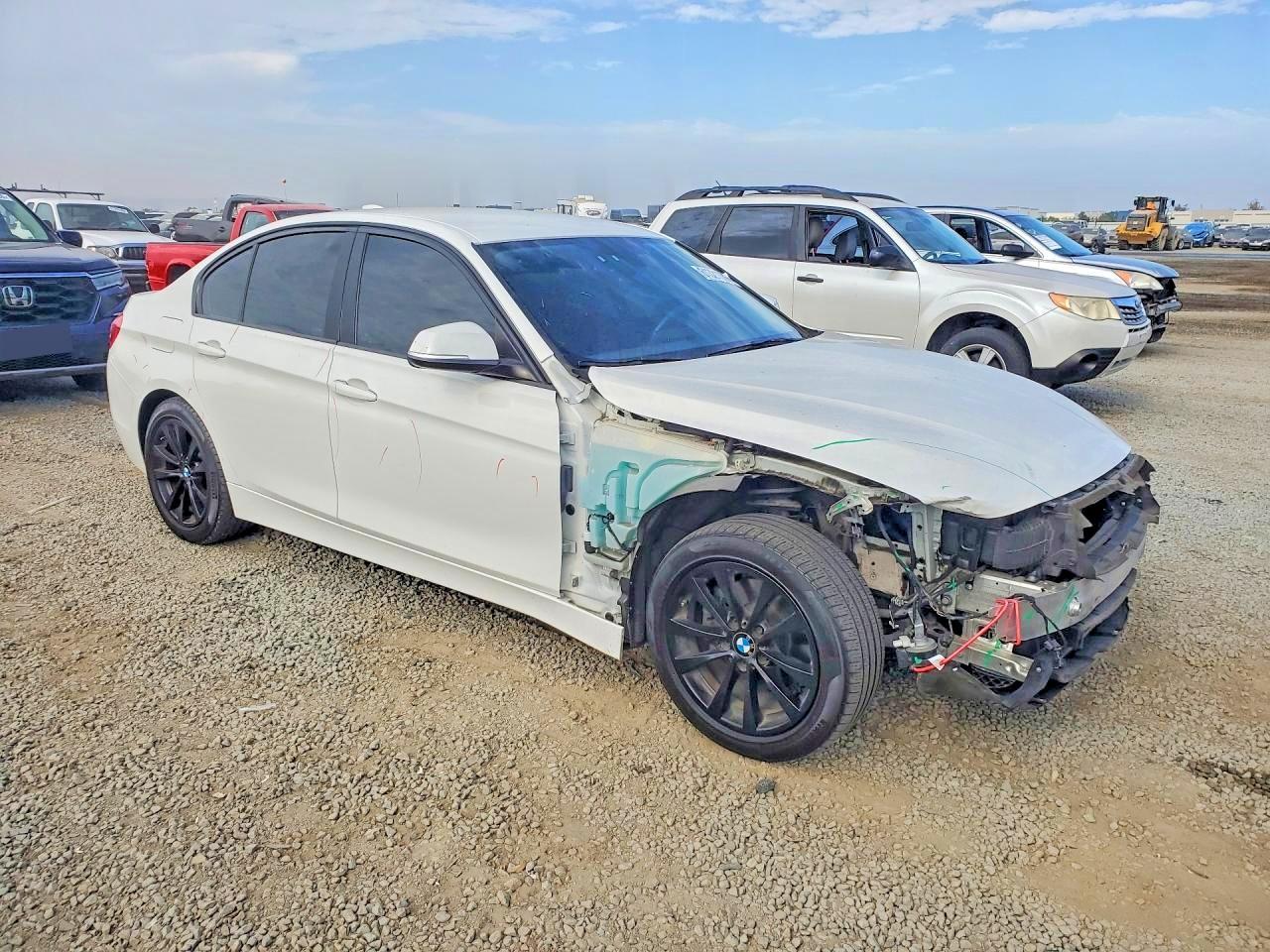 2018 BMW 320 I - zdjęcie 4