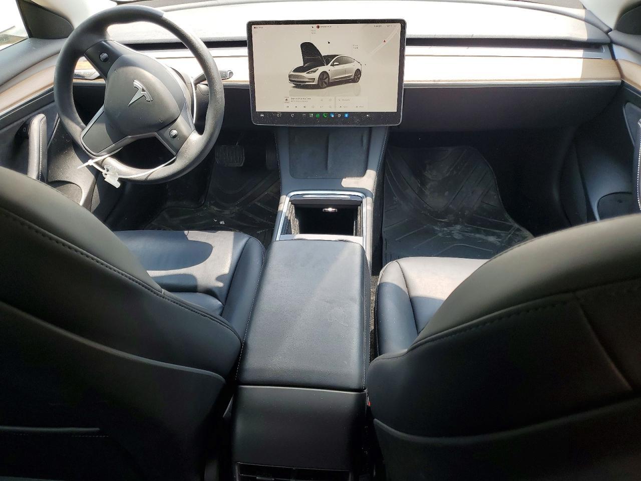 2023 Tesla Model 3 - zdjęcie 8