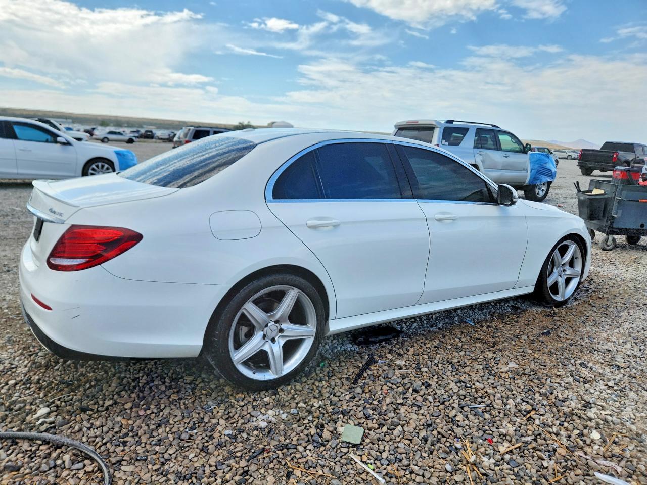 2017 Mercedes-Benz E 300 4Matic - zdjęcie 3