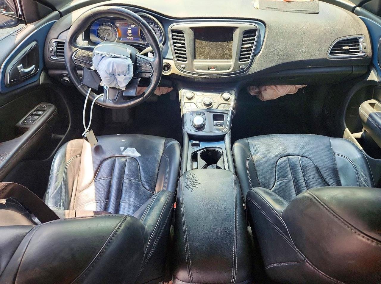 2015 Chrysler 200 - zdjęcie 8