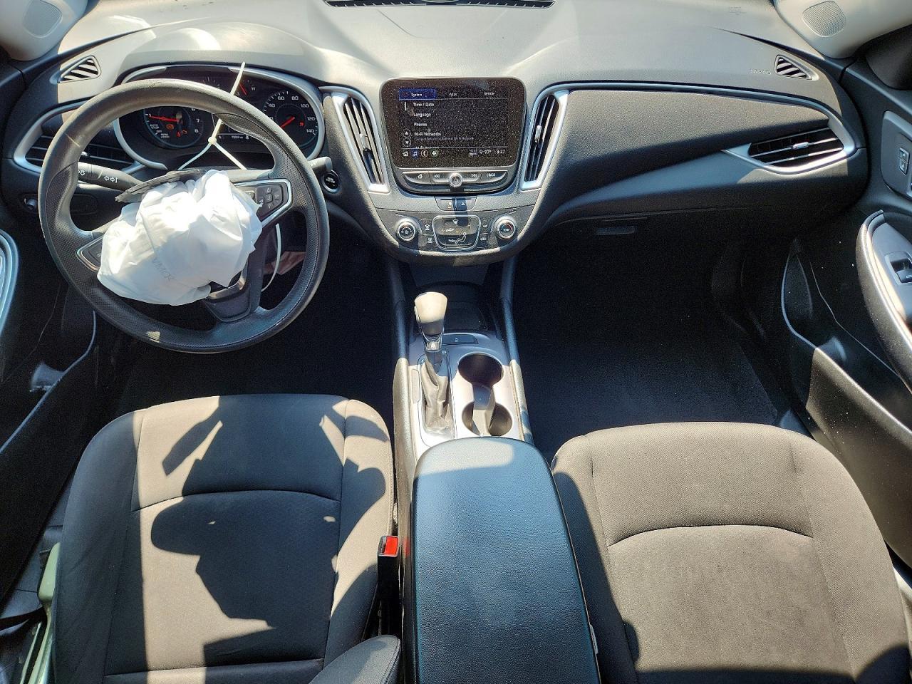 2021 Chevrolet Malibu Ls - zdjęcie 8