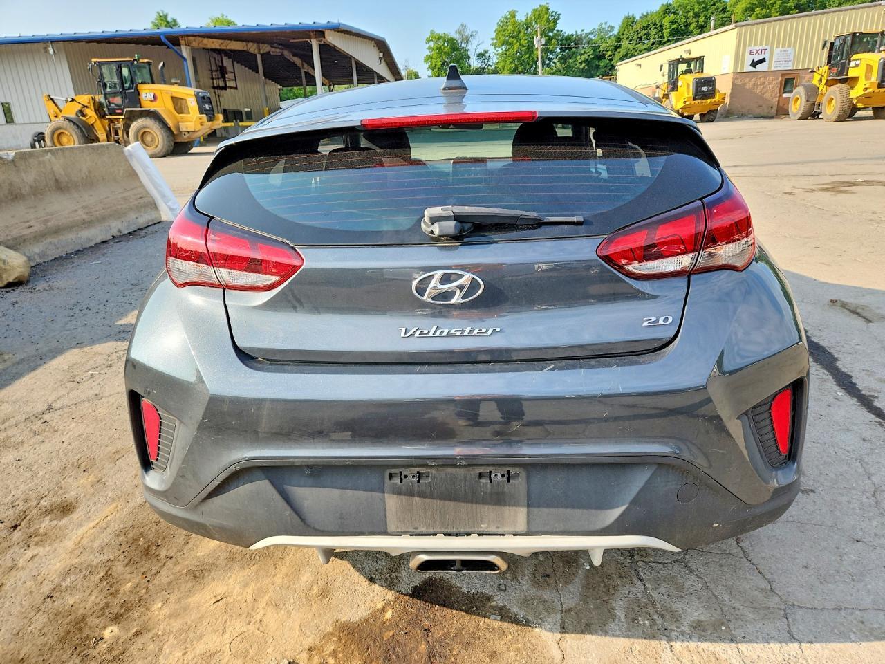 2020 Hyundai Veloster 2.0L - zdjęcie 6