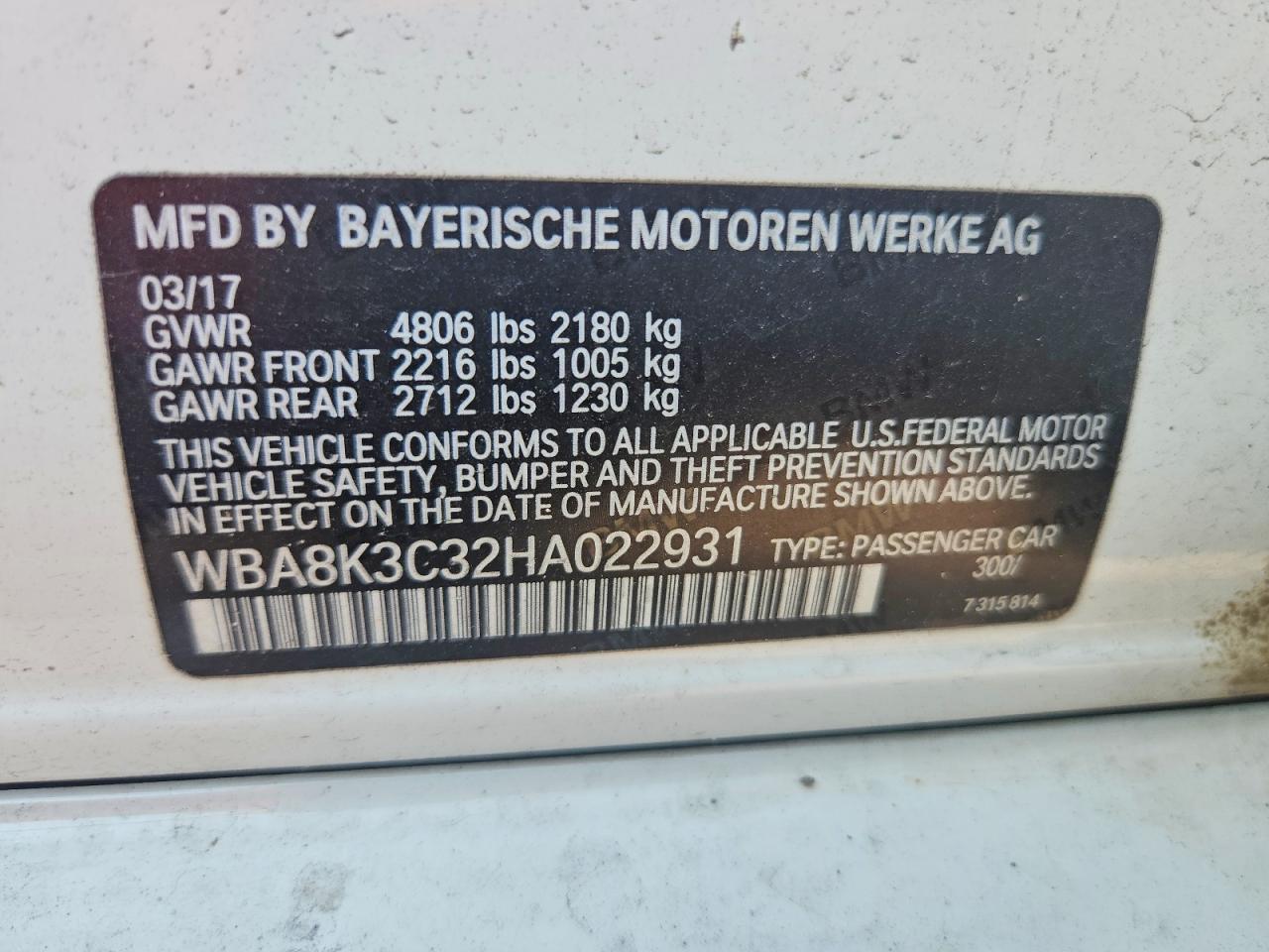2017 BMW Seria 3 330i - zdjęcie 12