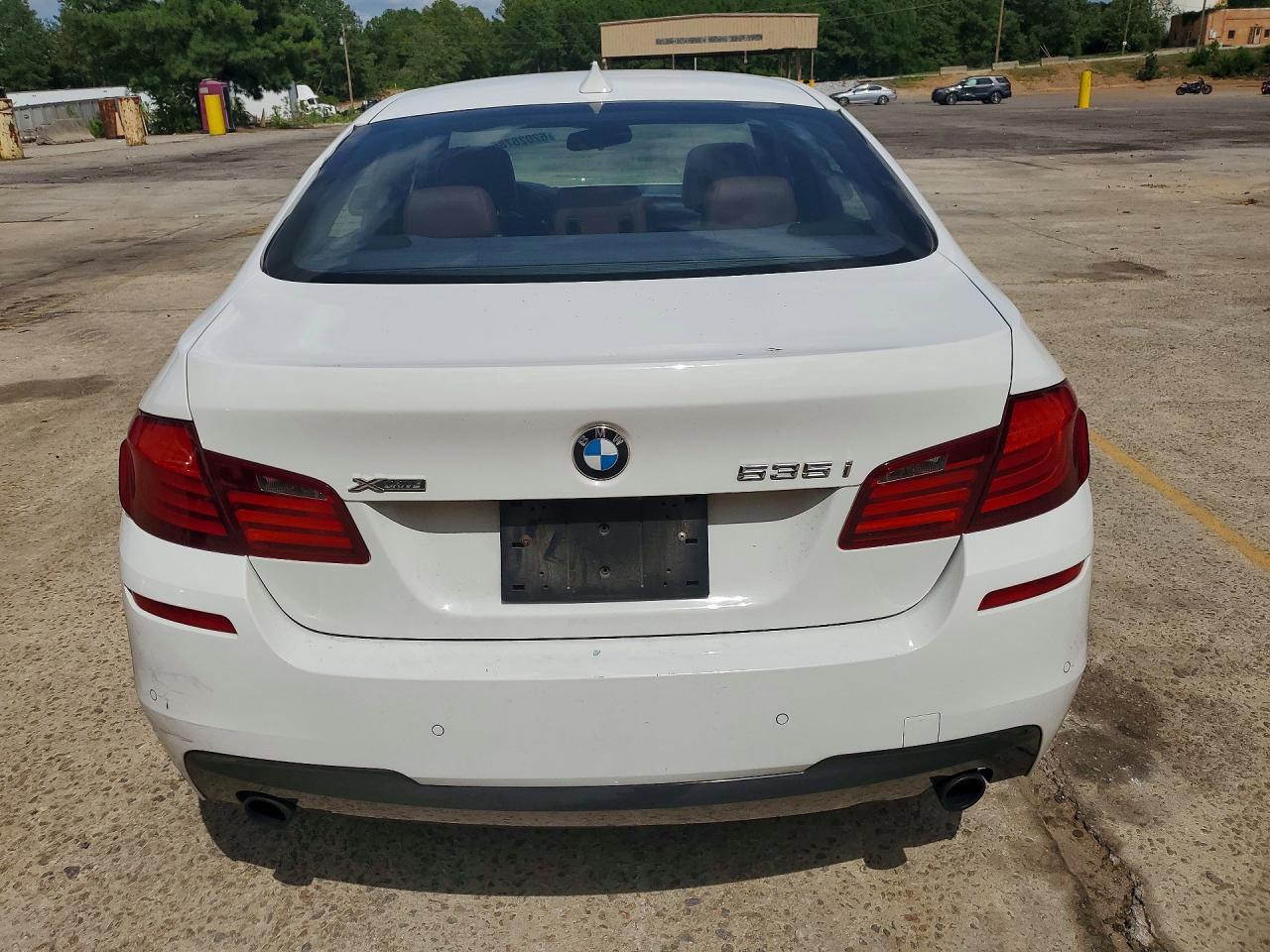 2013 BMW Seria 5 535i - zdjęcie 6