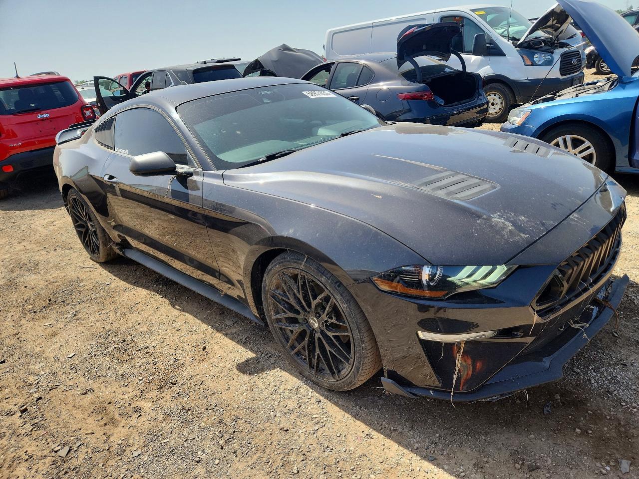 2022 Ford Mustang - zdjęcie 4