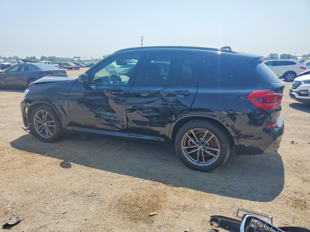 2020 BMW X3 xDrive30I - zdjęcie 2