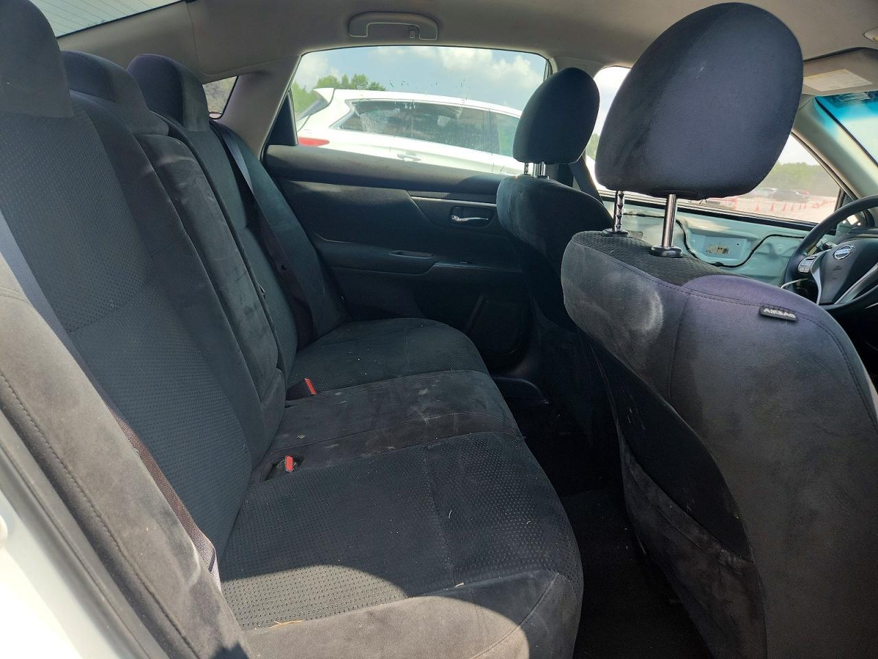 2015 Nissan Altima 2.5 S - zdjęcie 10