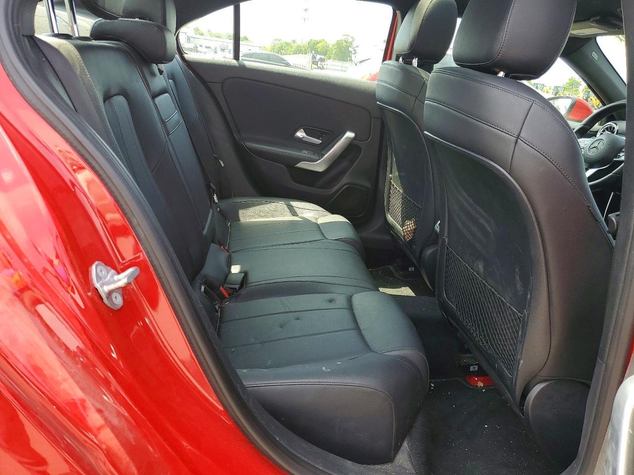 2019 Mercedes-Benz A 220 - zdjęcie 10