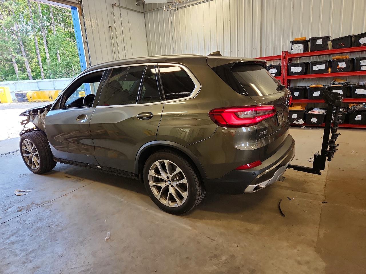 2020 BMW X5 xDrive40I - zdjęcie 2