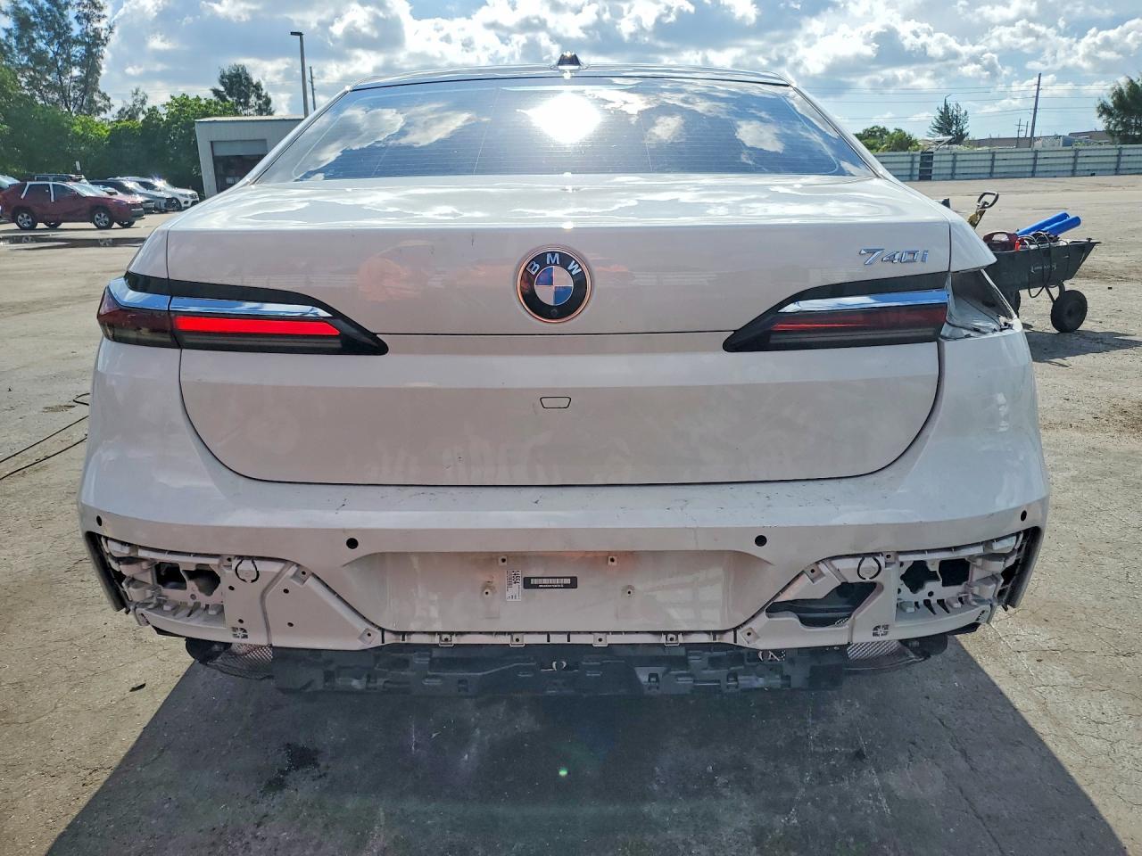 2023 BMW 740 I - zdjęcie 6