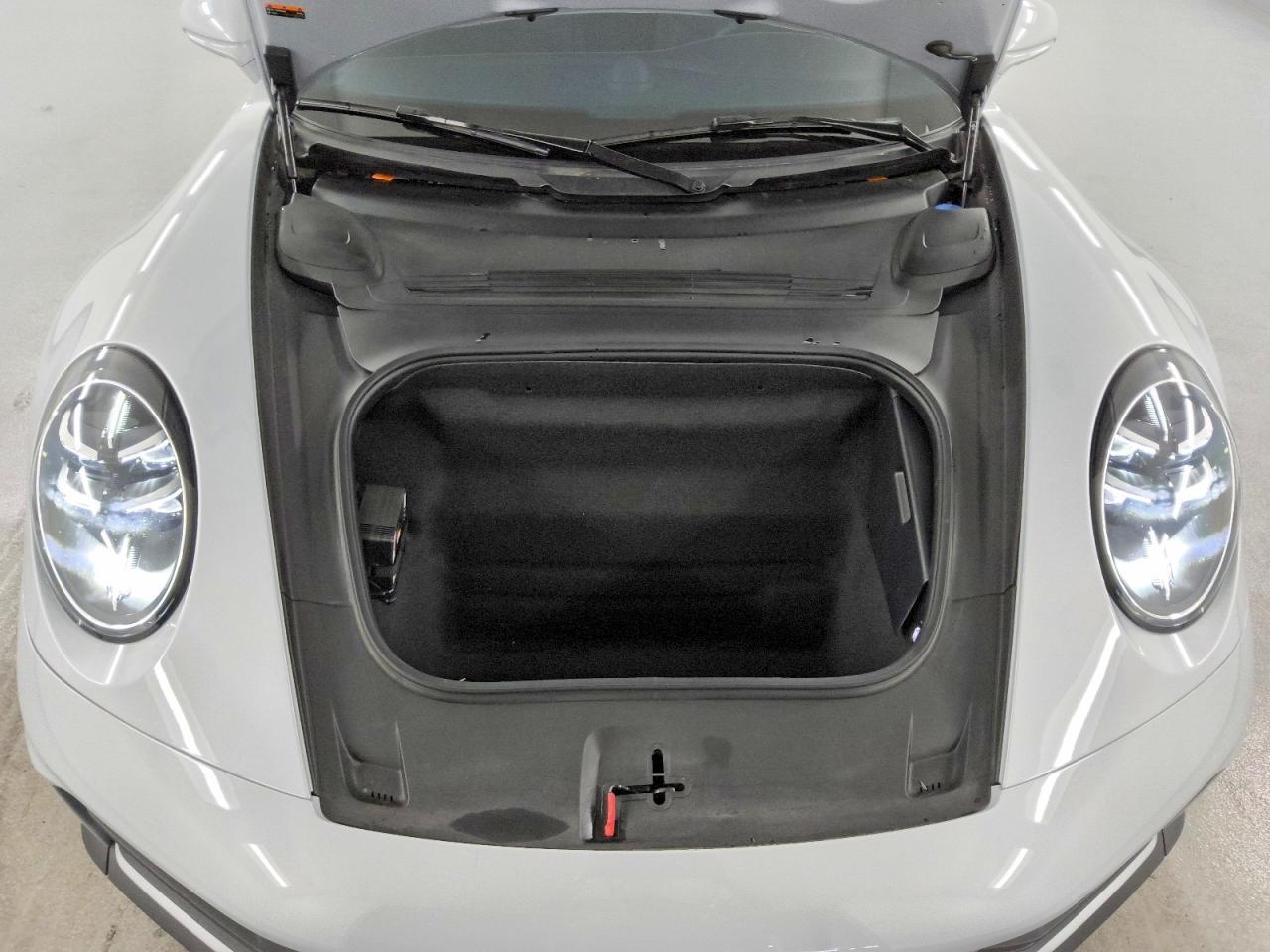 2025 Porsche 911 Carrera - zdjęcie 11