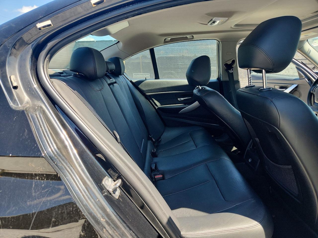 2013 BMW 328 I - zdjęcie 10