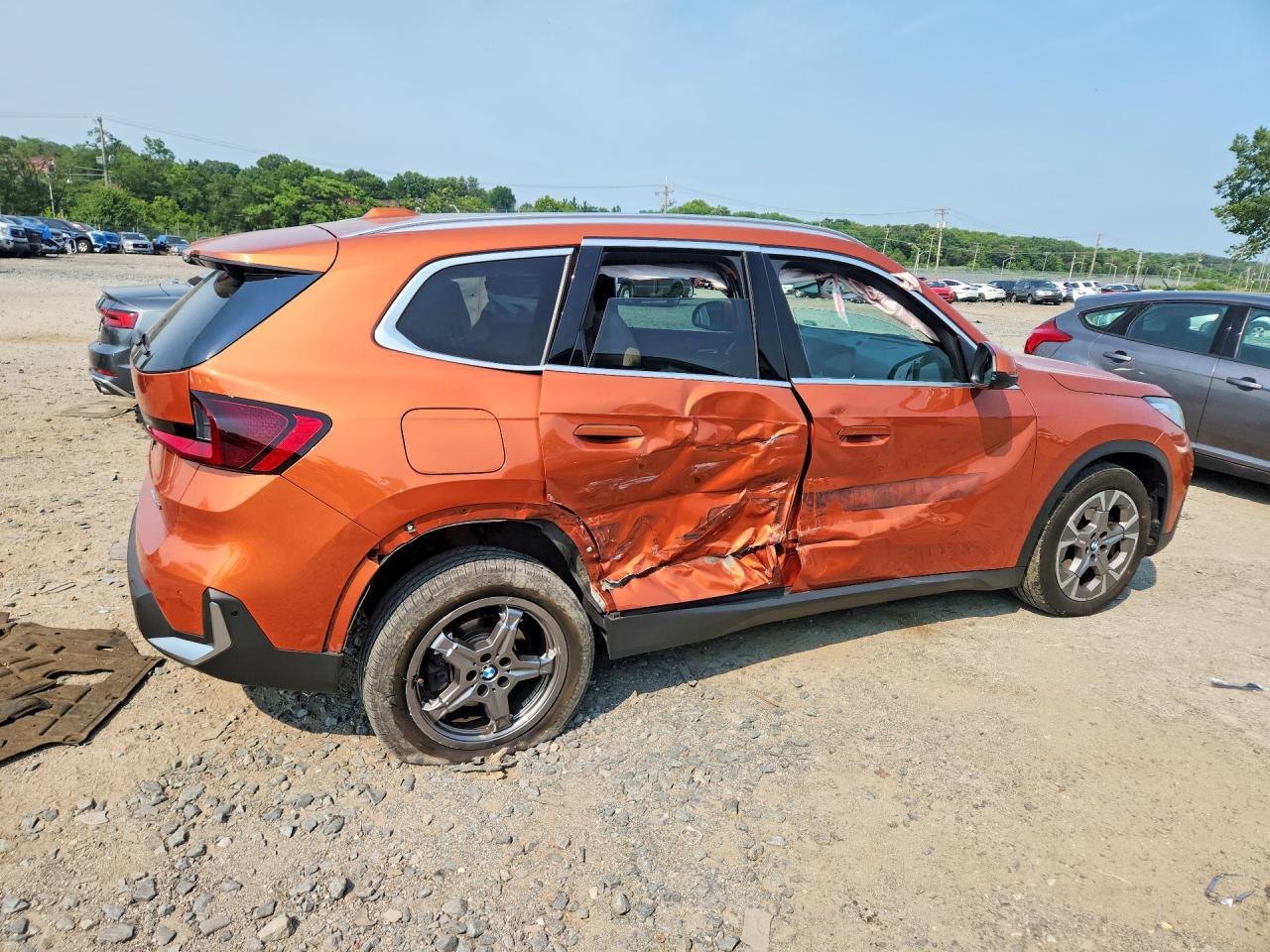 2023 BMW X1 xDrive28I - zdjęcie 3