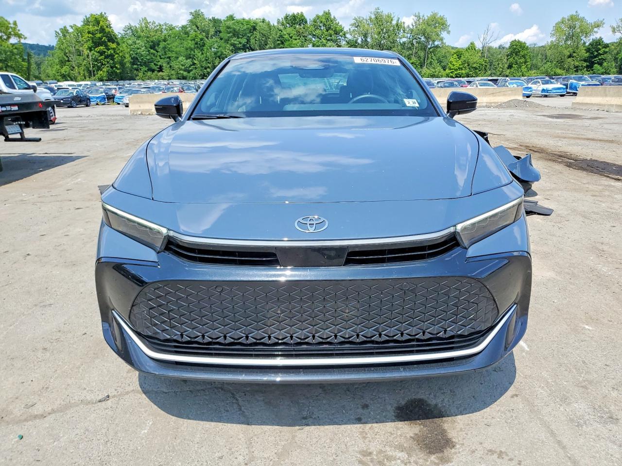 2025 Toyota Crown Nightshade - zdjęcie 5