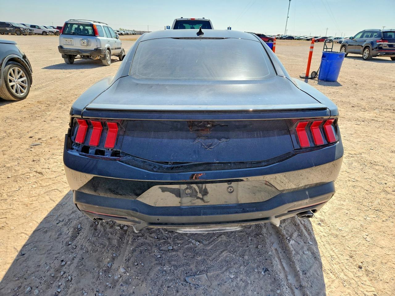 2025 Ford Mustang - zdjęcie 6