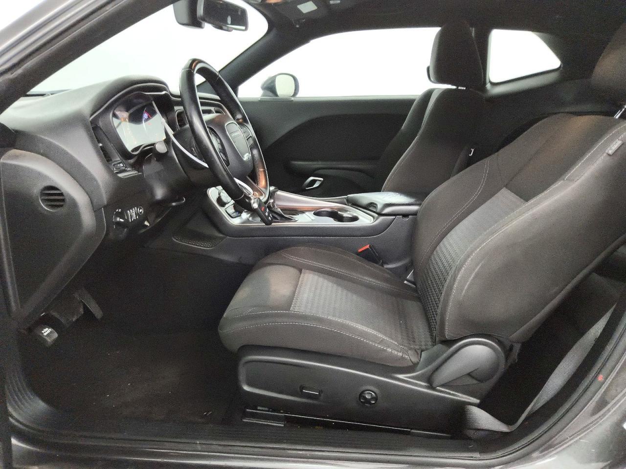 2020 Dodge Challenger Sxt - zdjęcie 7