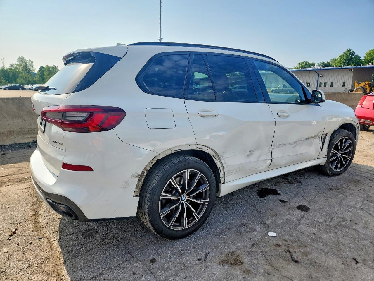 2021 BMW X5 xDrive40I - zdjęcie 3