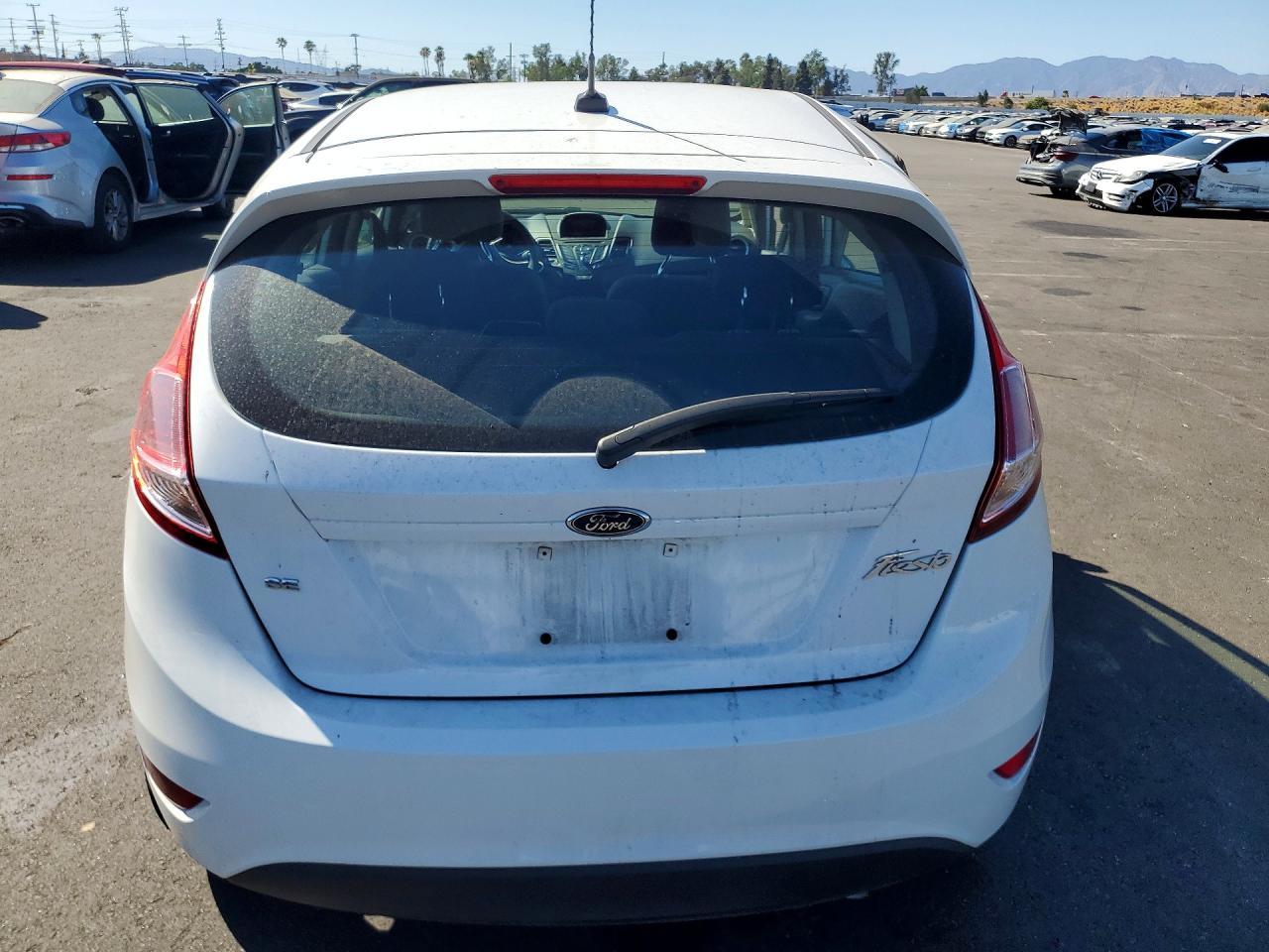 2017 Ford Fiesta Se - zdjęcie 6