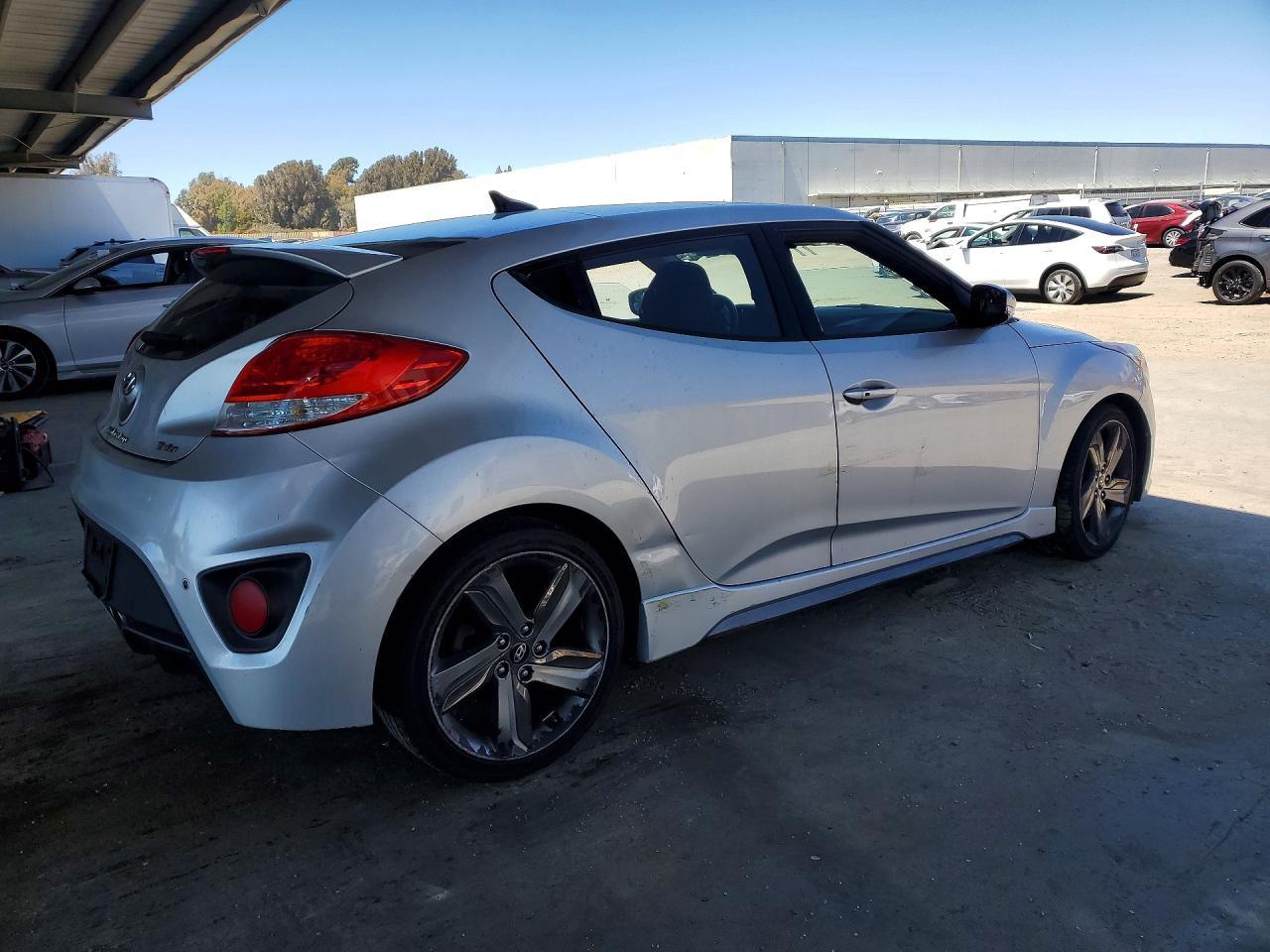 2015 Hyundai Veloster Turbo - zdjęcie 3
