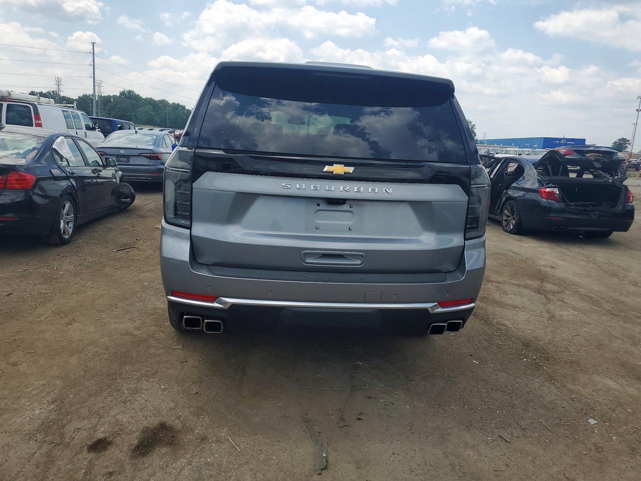 2026 Chevrolet Suburban K1500 High Country - zdjęcie 6