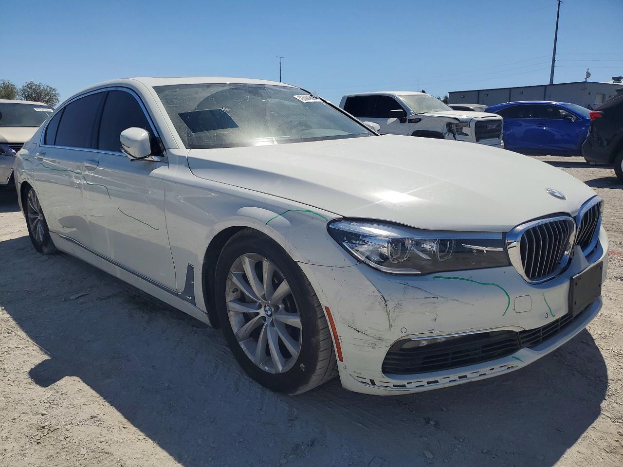 2018 BMW 740 I - zdjęcie 4