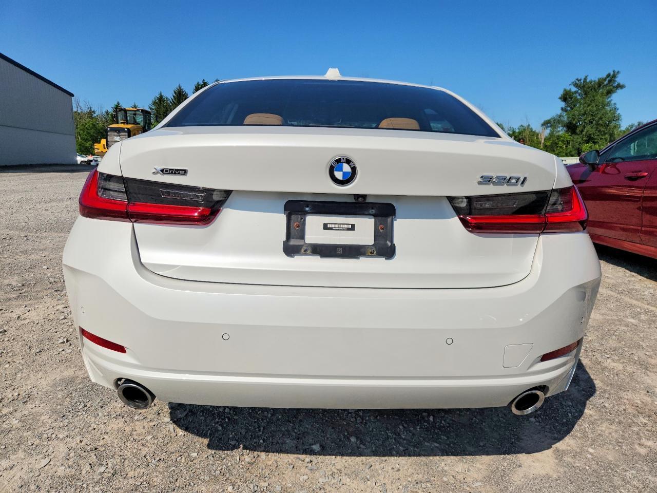 2023 BMW Seria 3 330i - zdjęcie 6