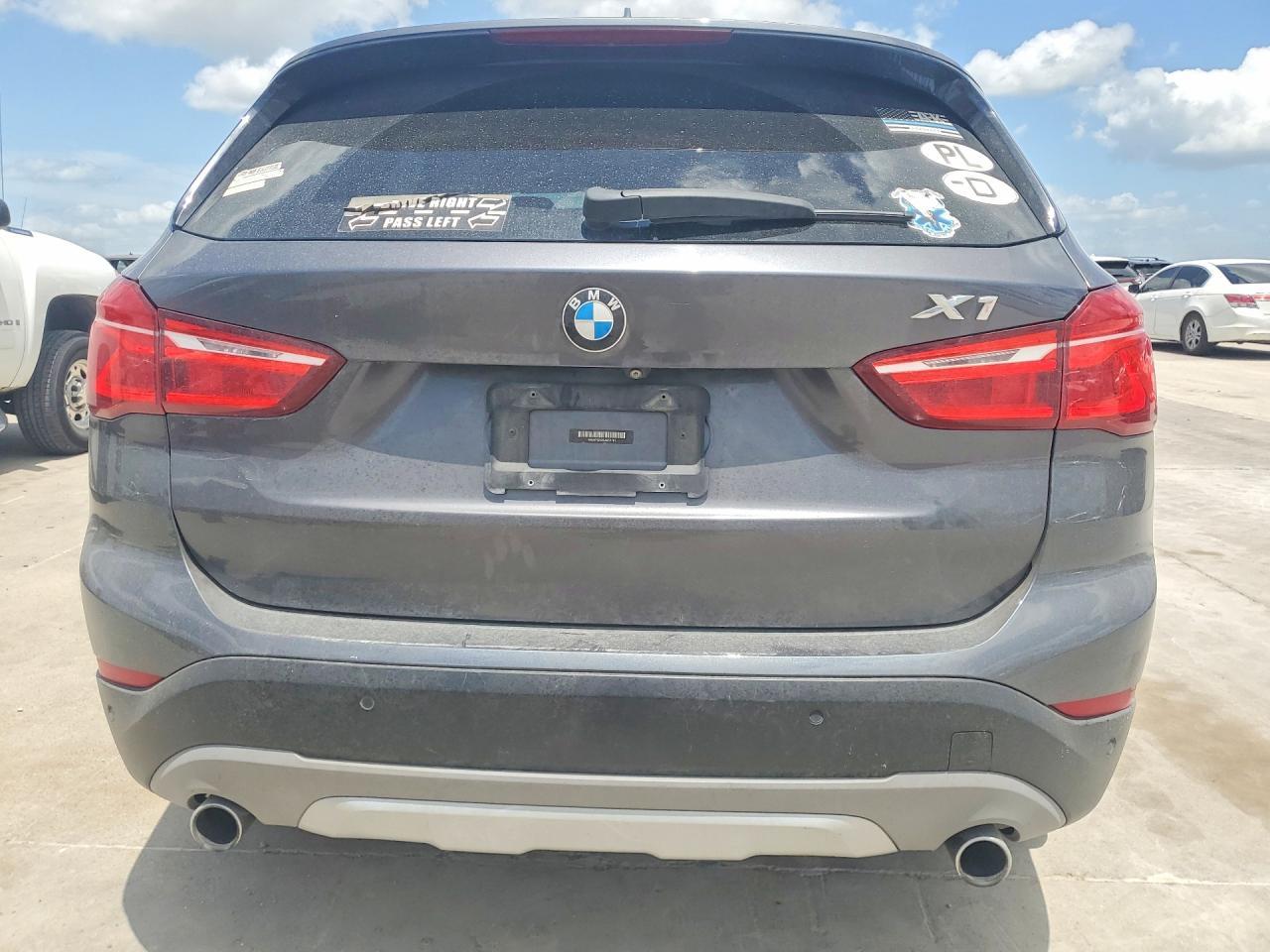 2016 BMW X1 xDrive28I - zdjęcie 6