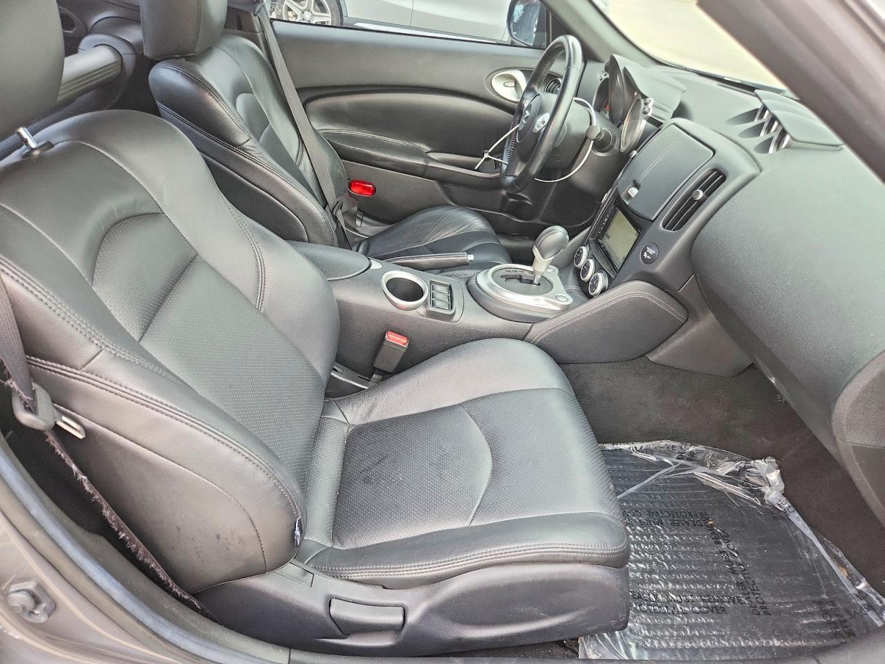 2016 Nissan 370Z Base - zdjęcie 10