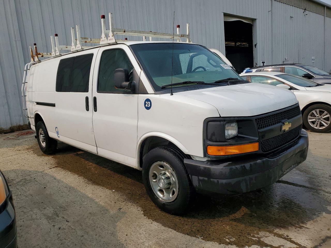 2016 Chevrolet Express G2500 - zdjęcie 4