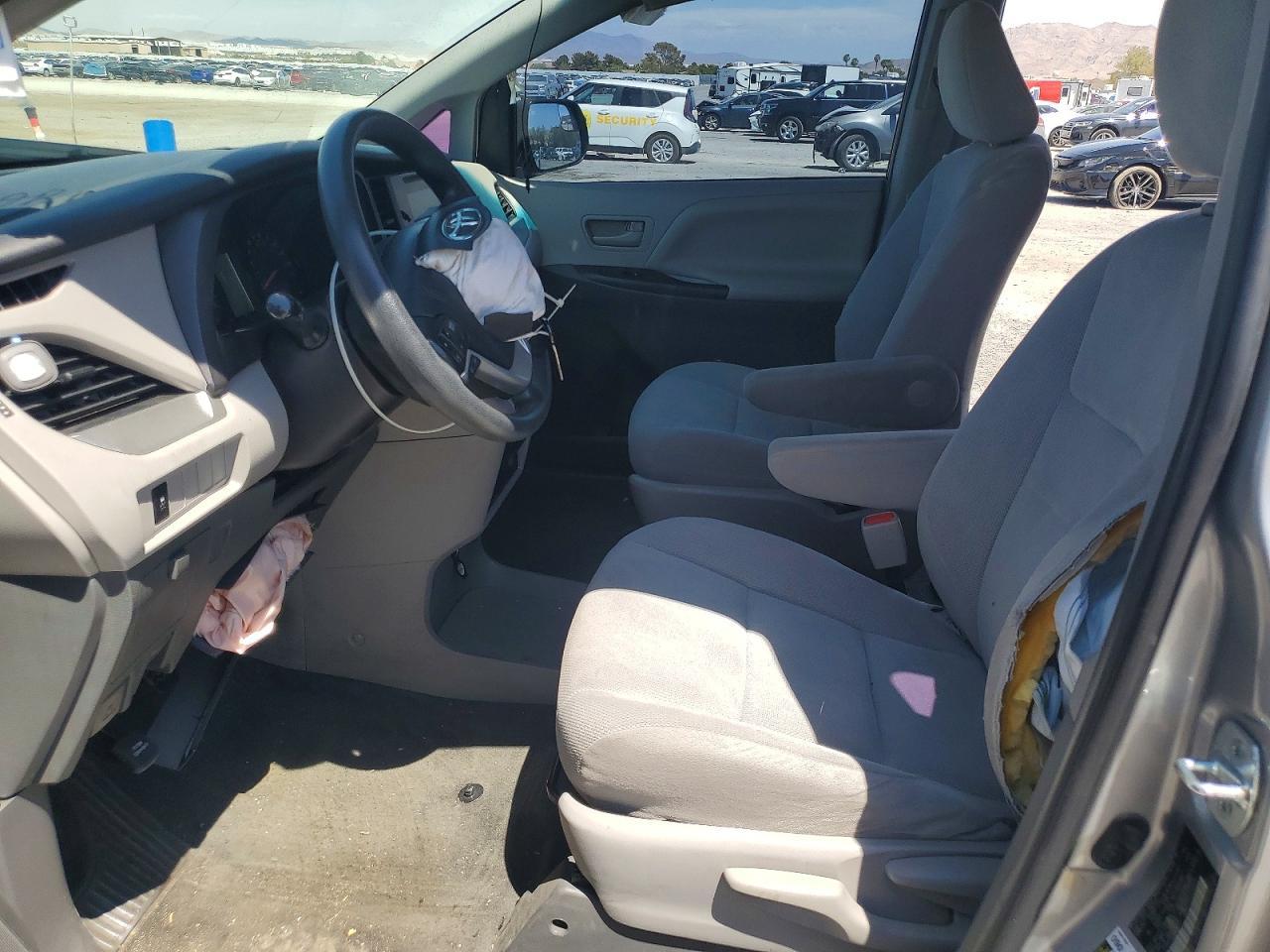 2016 Toyota Sienna L 7-Passenger - zdjęcie 7
