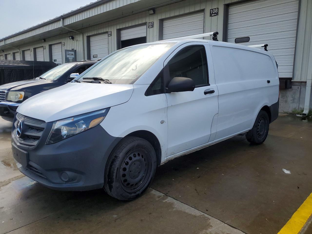 2017 Mercedes-Benz Metris - zdjęcie główne