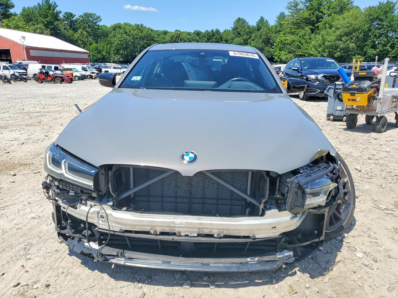 2022 BMW Seria 5 530i - zdjęcie 5