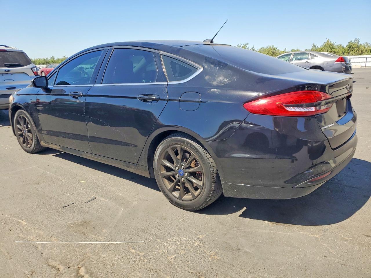 2017 Ford Fusion Se - zdjęcie 2
