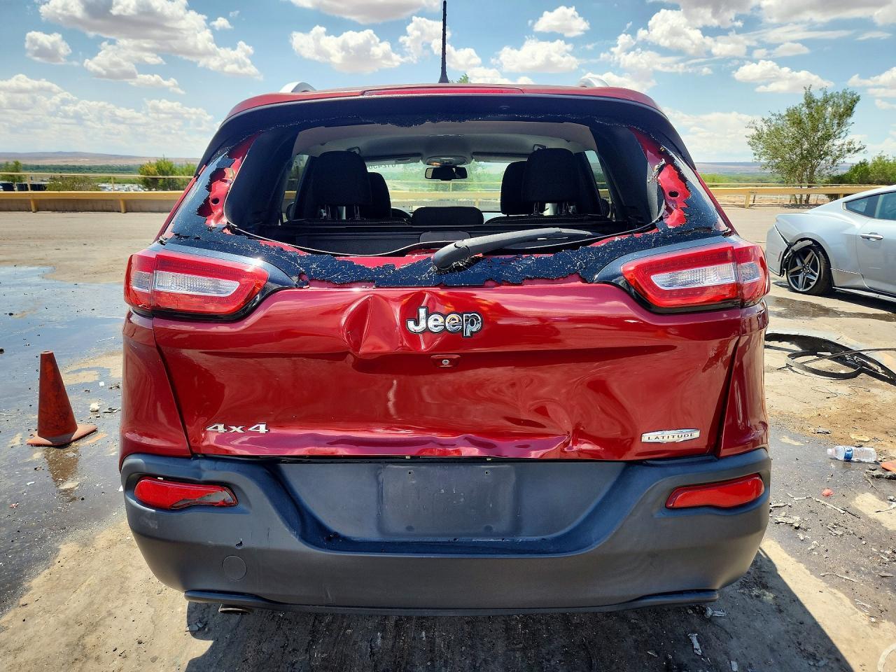 2016 Jeep Cherokee Latitude - zdjęcie 6