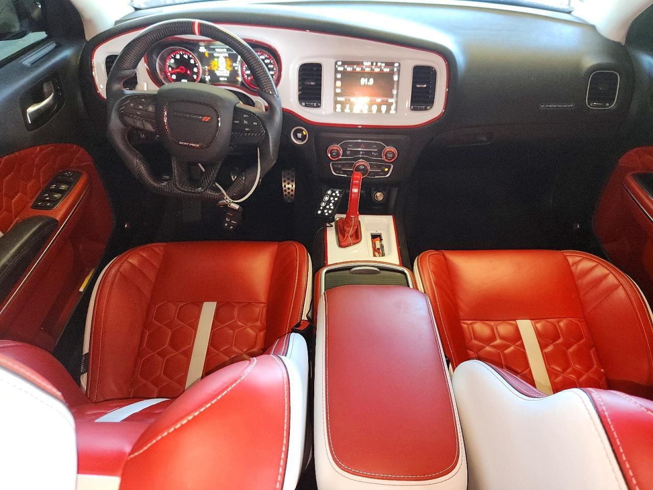 2016 Dodge Charger R/T Scat Pack - zdjęcie 8