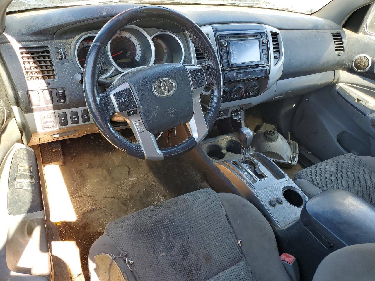 2014 Toyota Tacoma V6 - zdjęcie 8