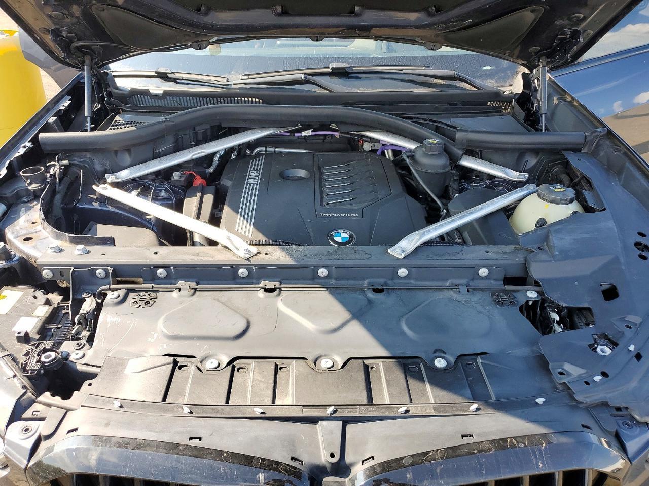 2022 BMW X5 xDrive40I - zdjęcie 12