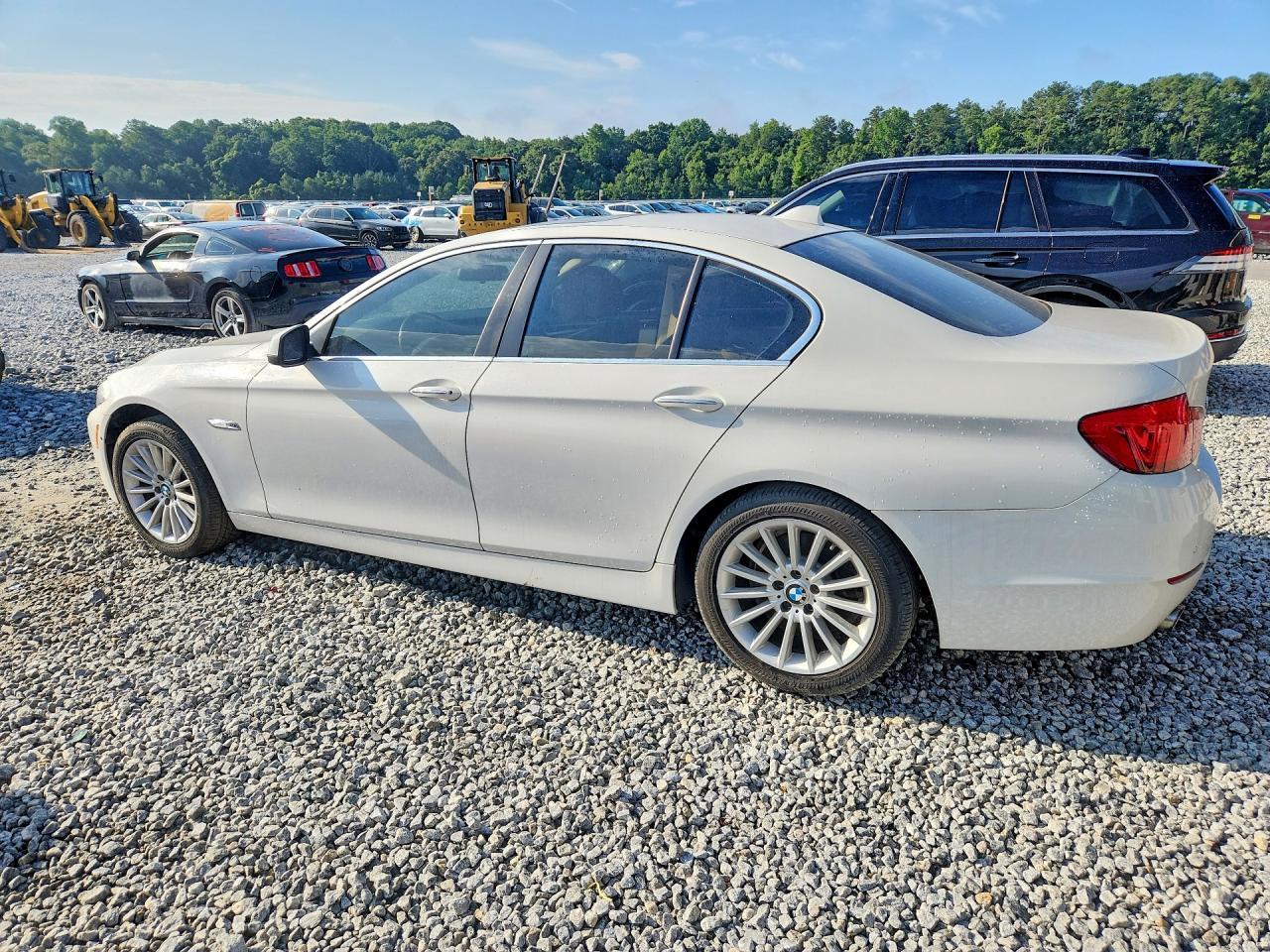 2013 BMW Seria 5 535i - zdjęcie 2