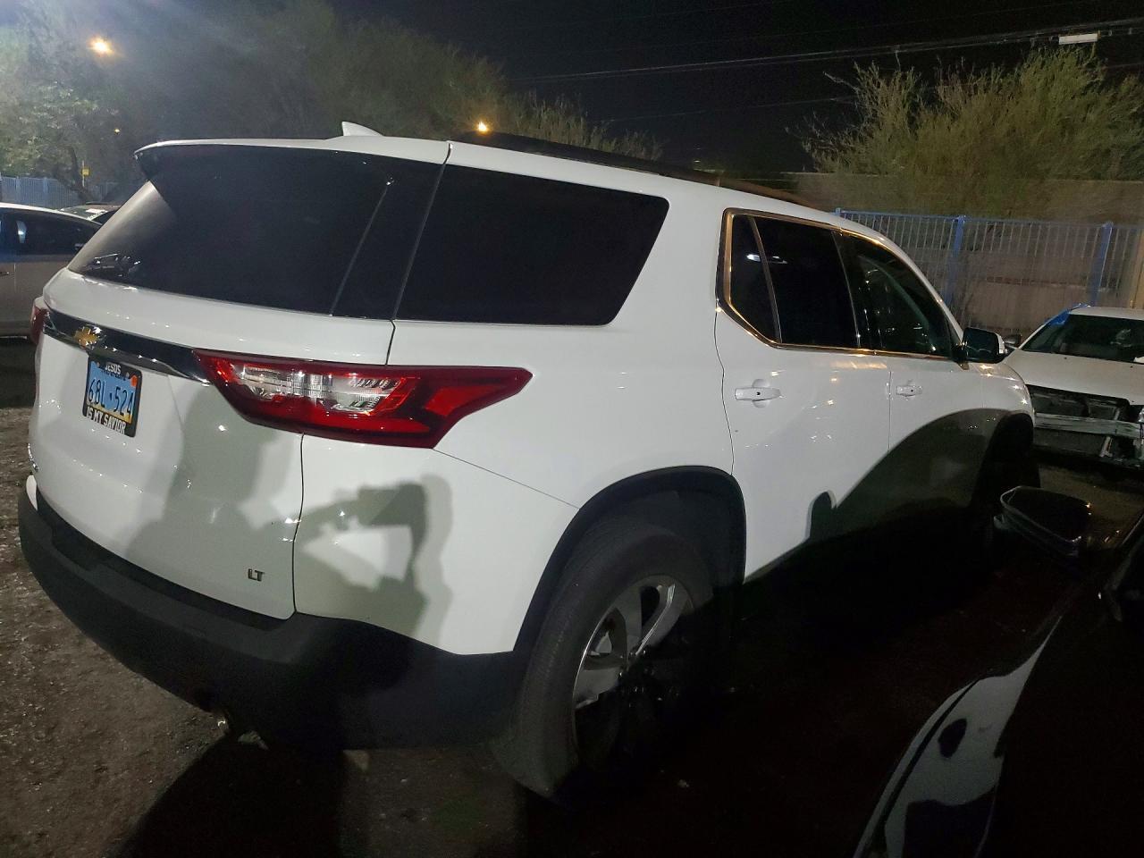 2020 Chevrolet Traverse Lt - zdjęcie 3