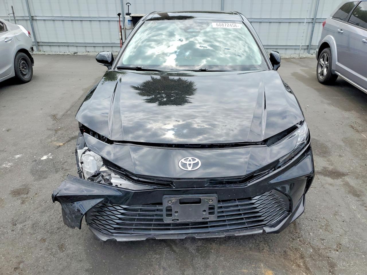 2025 Toyota Camry Xle - zdjęcie 5