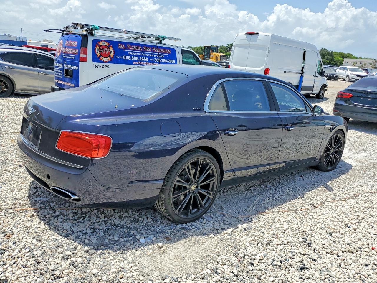 2014 Bentley Flying Spur - zdjęcie 3