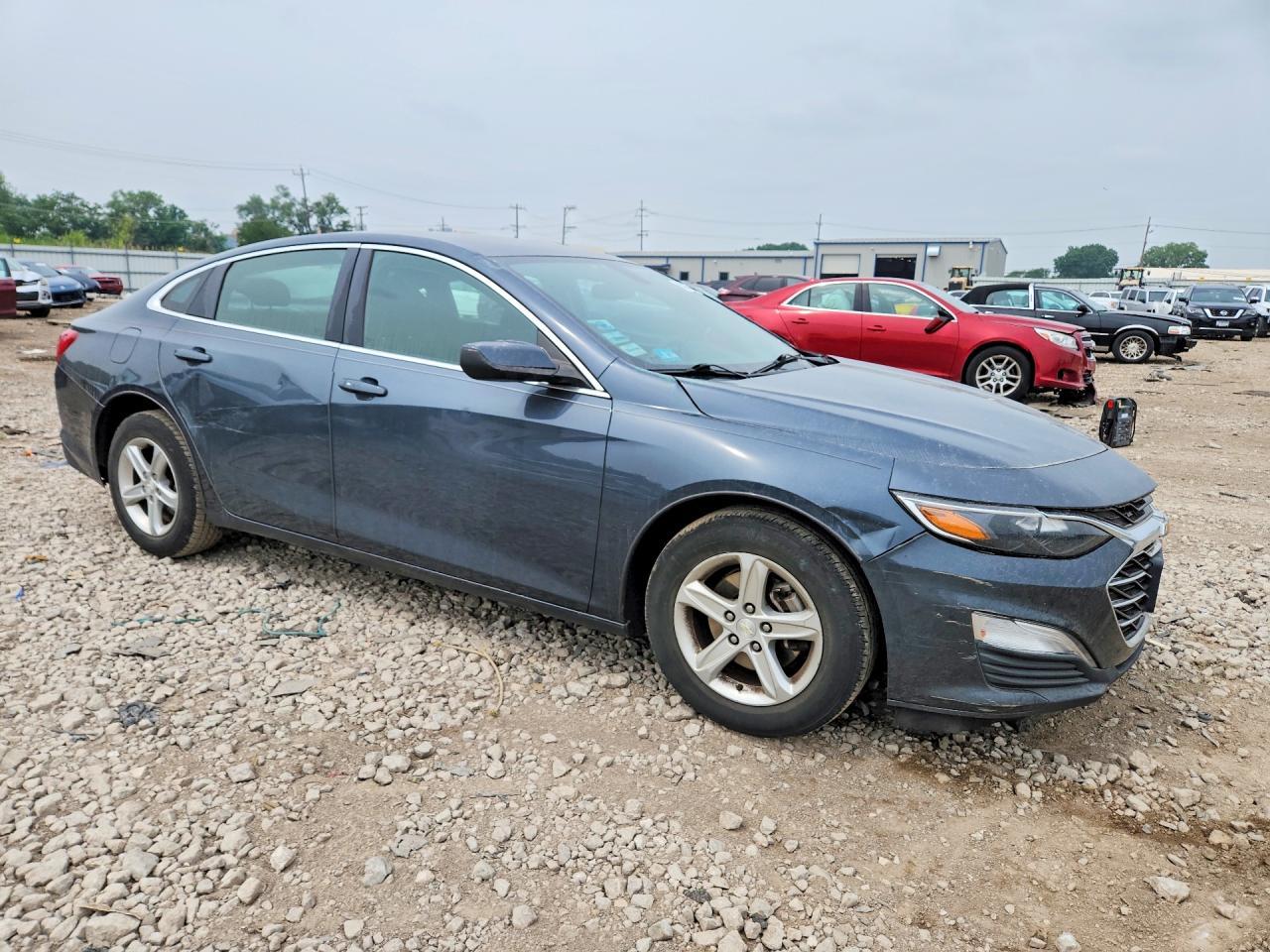 2020 Chevrolet Malibu Ls - zdjęcie 4