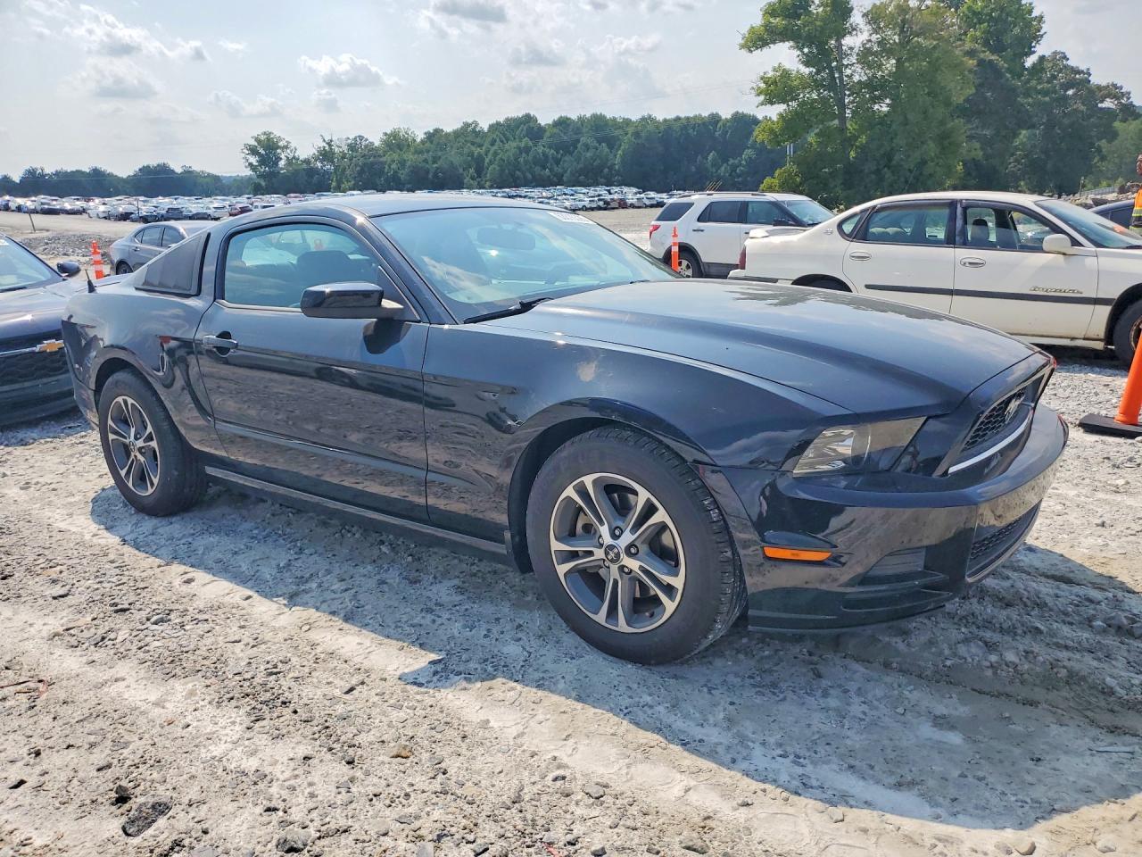 2013 Ford Mustang - zdjęcie 4