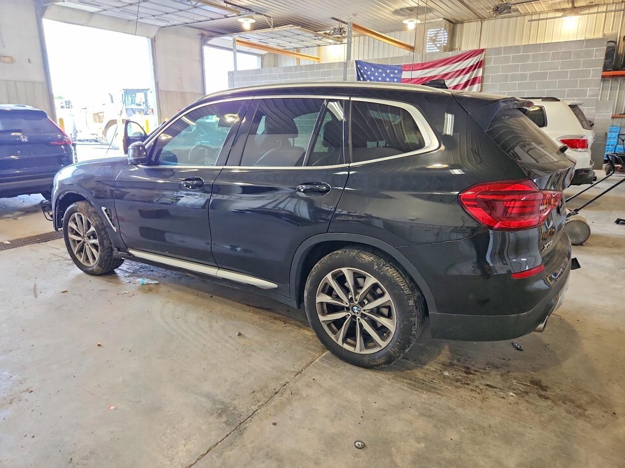 2019 BMW X3 xDrive30I - zdjęcie 2